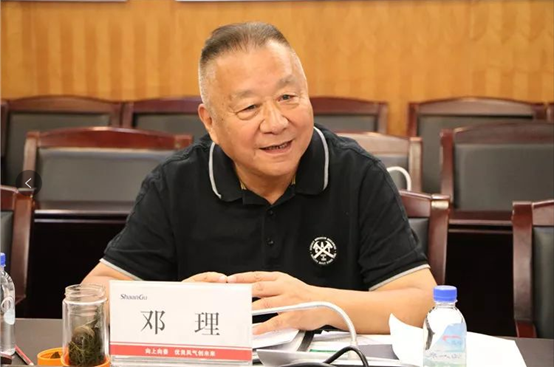 邓理：要将新葡的京集团350vip8888发展经验大力推广！
