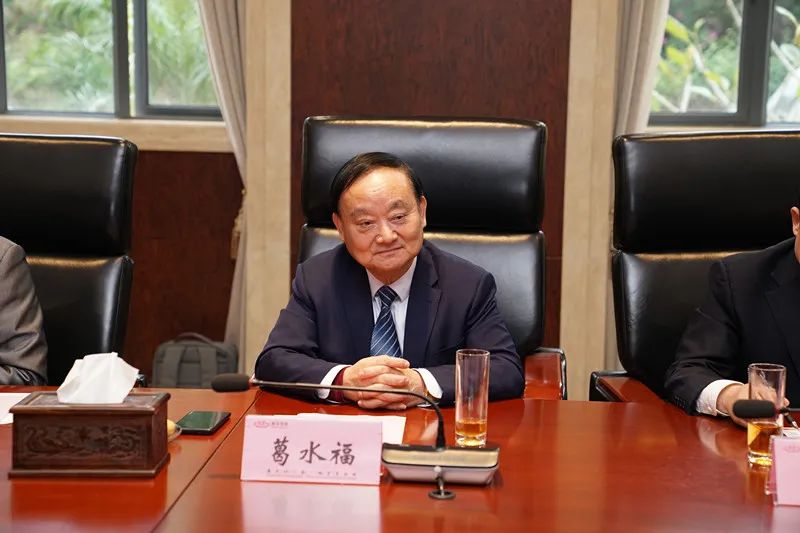 2qka_image004 图片